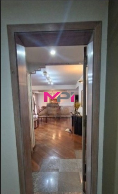 Apartamento à venda com 4 quartos, 230m² - Foto 11