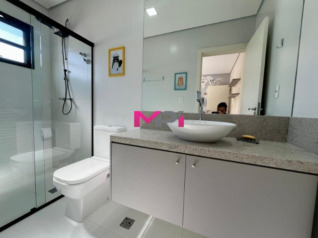 Casa de Condomínio à venda com 3 quartos, 242m² - Foto 37