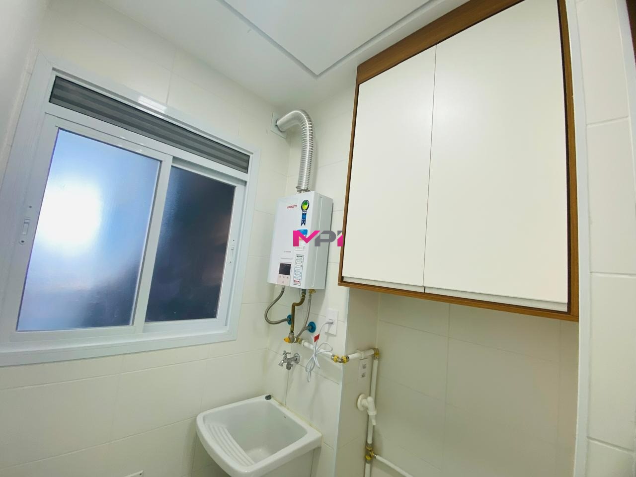Apartamento para alugar com 3 quartos, 102m² - Foto 10