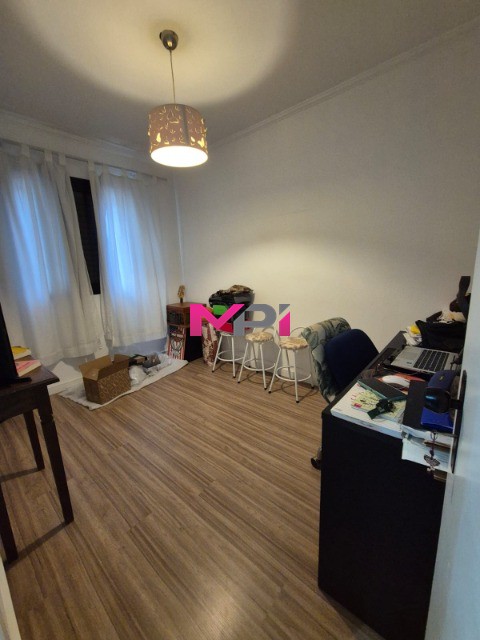 Apartamento à venda com 3 quartos, 75m² - Foto 15