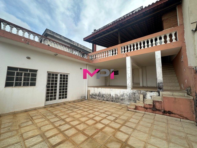 Sobrado à venda com 3 quartos, 300m² - Foto 34