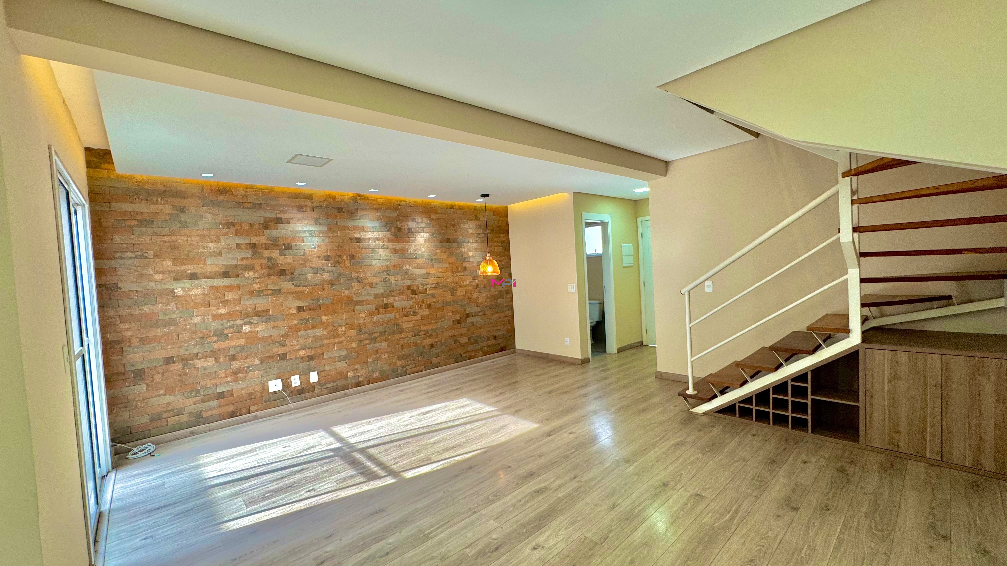 Casa de Condomínio à venda com 3 quartos, 112m² - Foto 2