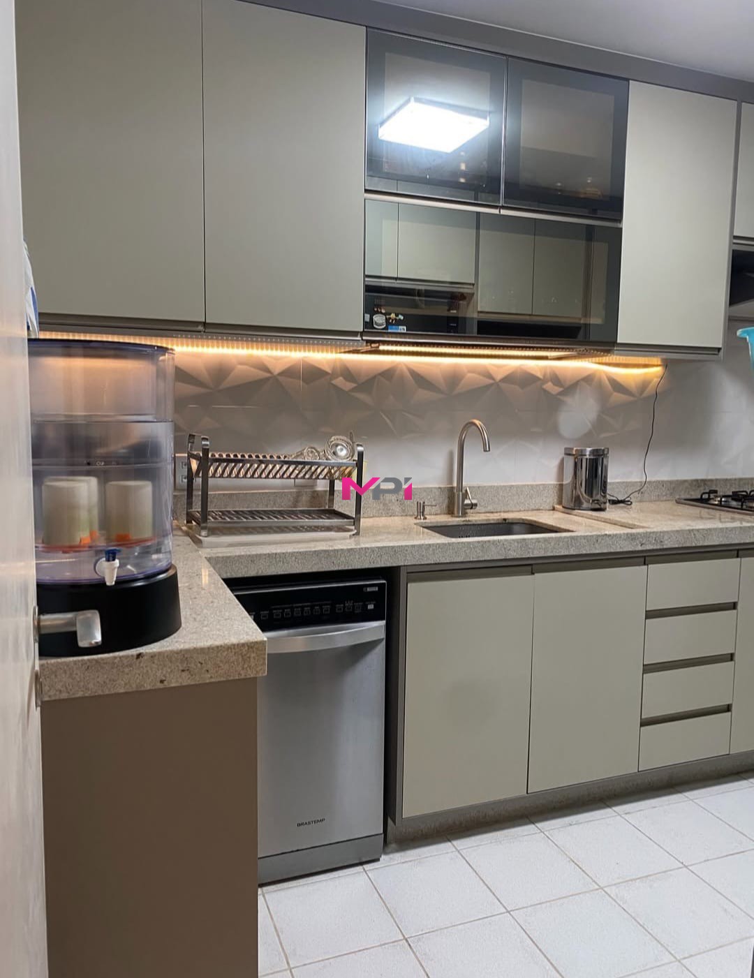 Apartamento à venda com 3 quartos, 96m² - Foto 11