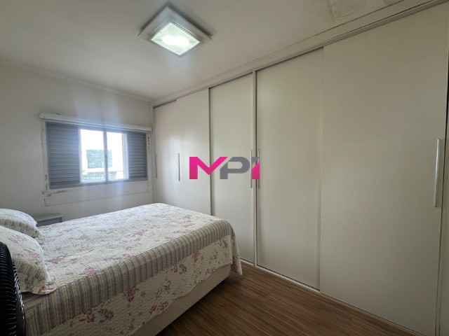 Sobrado à venda com 3 quartos, 300m² - Foto 14