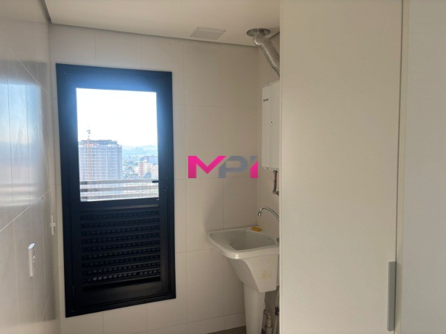 Apartamento para alugar com 3 quartos, 141m² - Foto 17