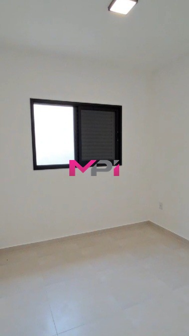Casa à venda com 3 quartos, 86m² - Foto 11