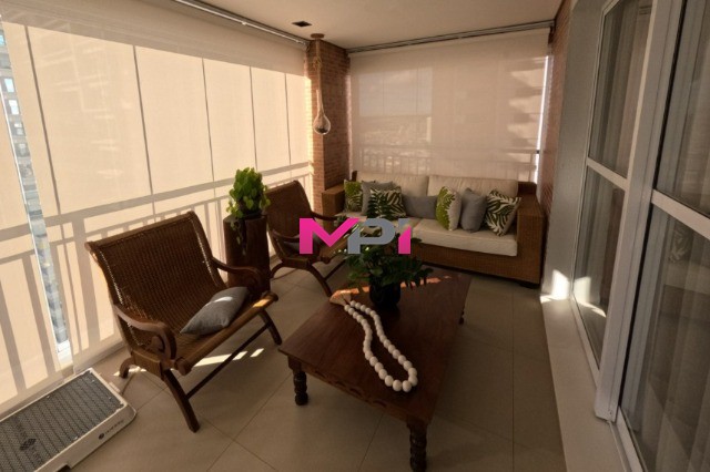 Apartamento à venda com 4 quartos, 268m² - Foto 4