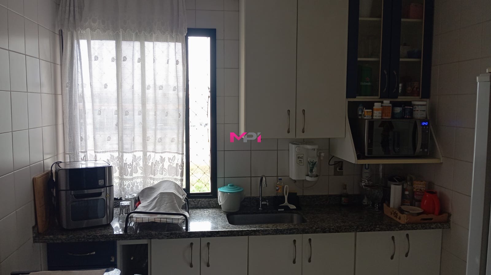 Apartamento à venda com 2 quartos, 68m² - Foto 2
