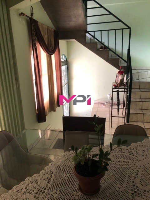 Sobrado à venda com 3 quartos, 155m² - Foto 1