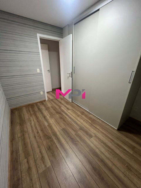 Apartamento à venda com 3 quartos, 128m² - Foto 13