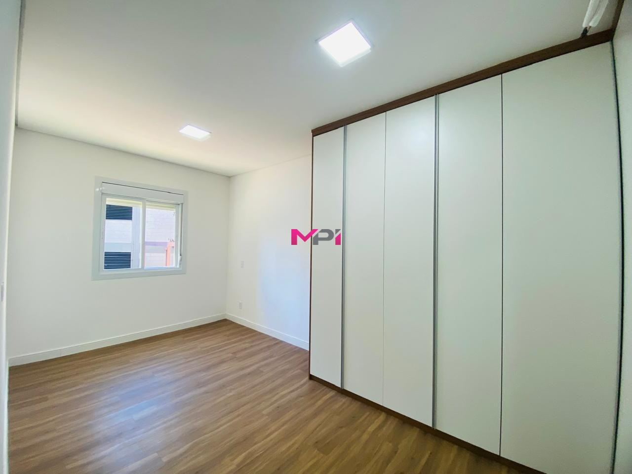 Apartamento para alugar com 3 quartos, 102m² - Foto 21