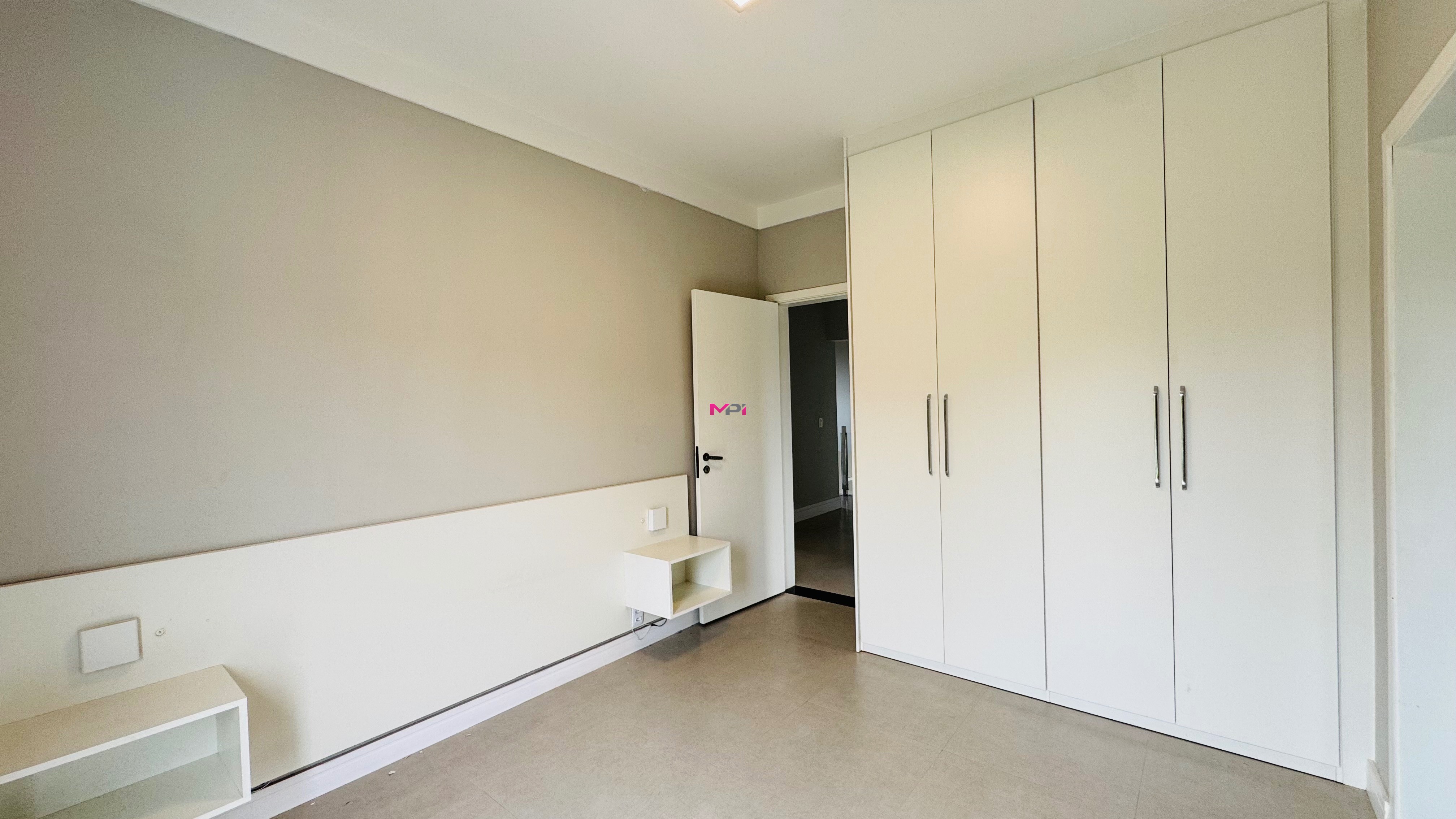 Casa de Condomínio para alugar com 4 quartos, 1125m² - Foto 18
