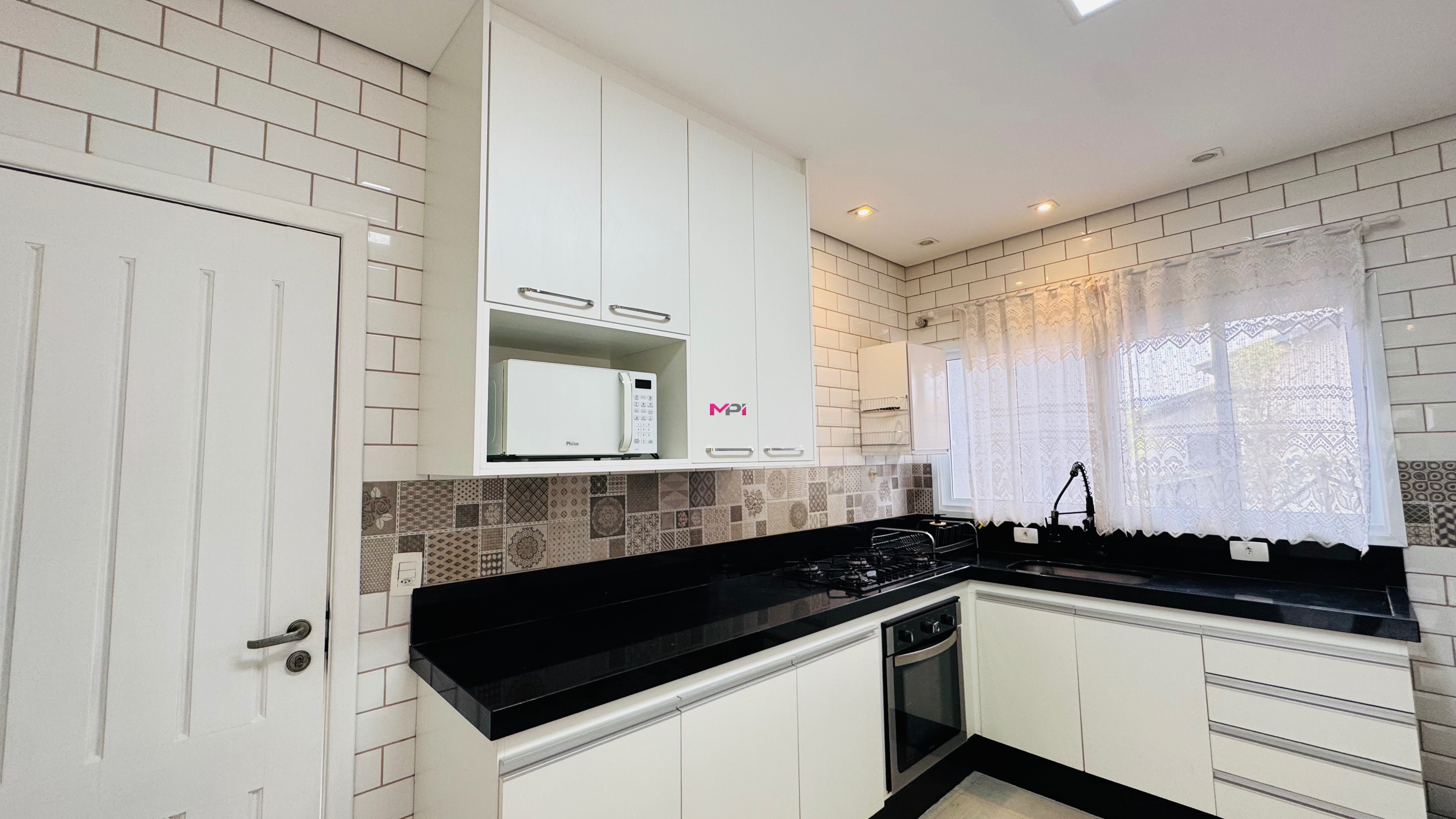Casa de Condomínio para alugar com 4 quartos, 1125m² - Foto 10