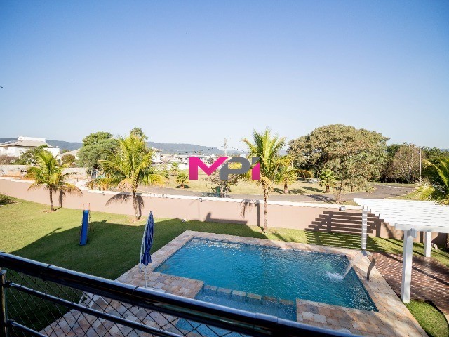 Casa de Condomínio à venda com 5 quartos, 390m² - Foto 1