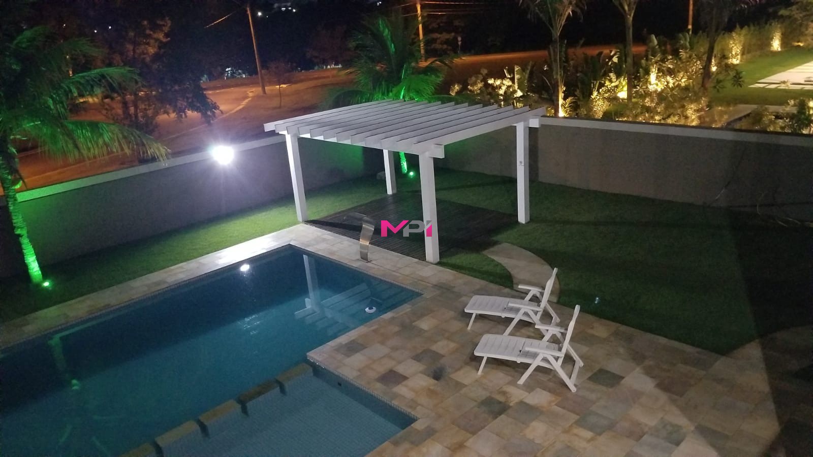 Casa de Condomínio à venda com 5 quartos, 390m² - Foto 20