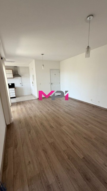 Apartamento para alugar com 3 quartos, 83m² - Foto 3