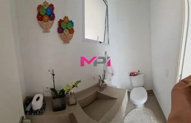 Casa à venda com 3 quartos, 250m² - Foto 14