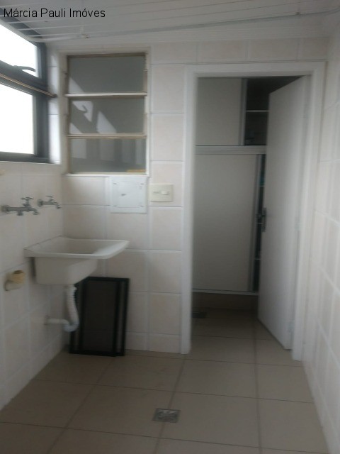 Apartamento para alugar com 3 quartos, 79m² - Foto 8