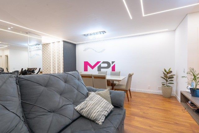 Apartamento à venda com 2 quartos, 76m² - Foto 10