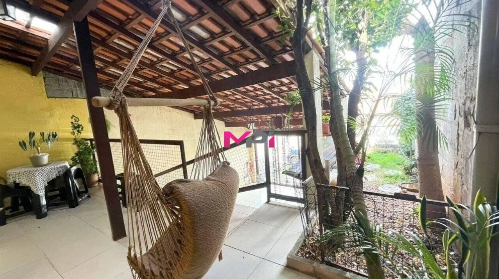 Casa à venda com 3 quartos, 168m² - Foto 17