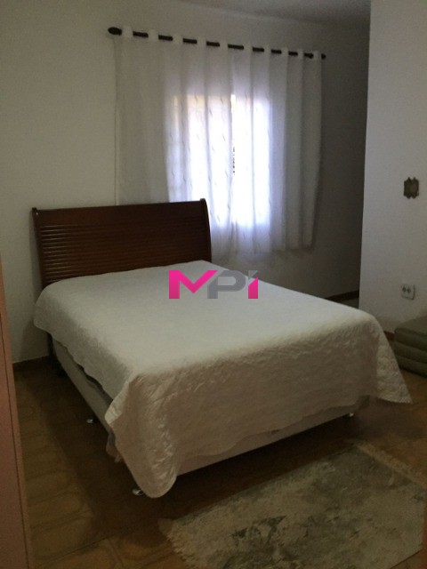 Chácara à venda com 4 quartos, 300m² - Foto 9