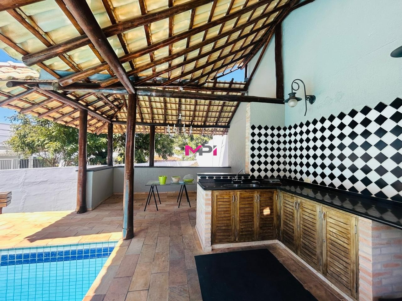 Casa de Condomínio à venda com 4 quartos, 600m² - Foto 42
