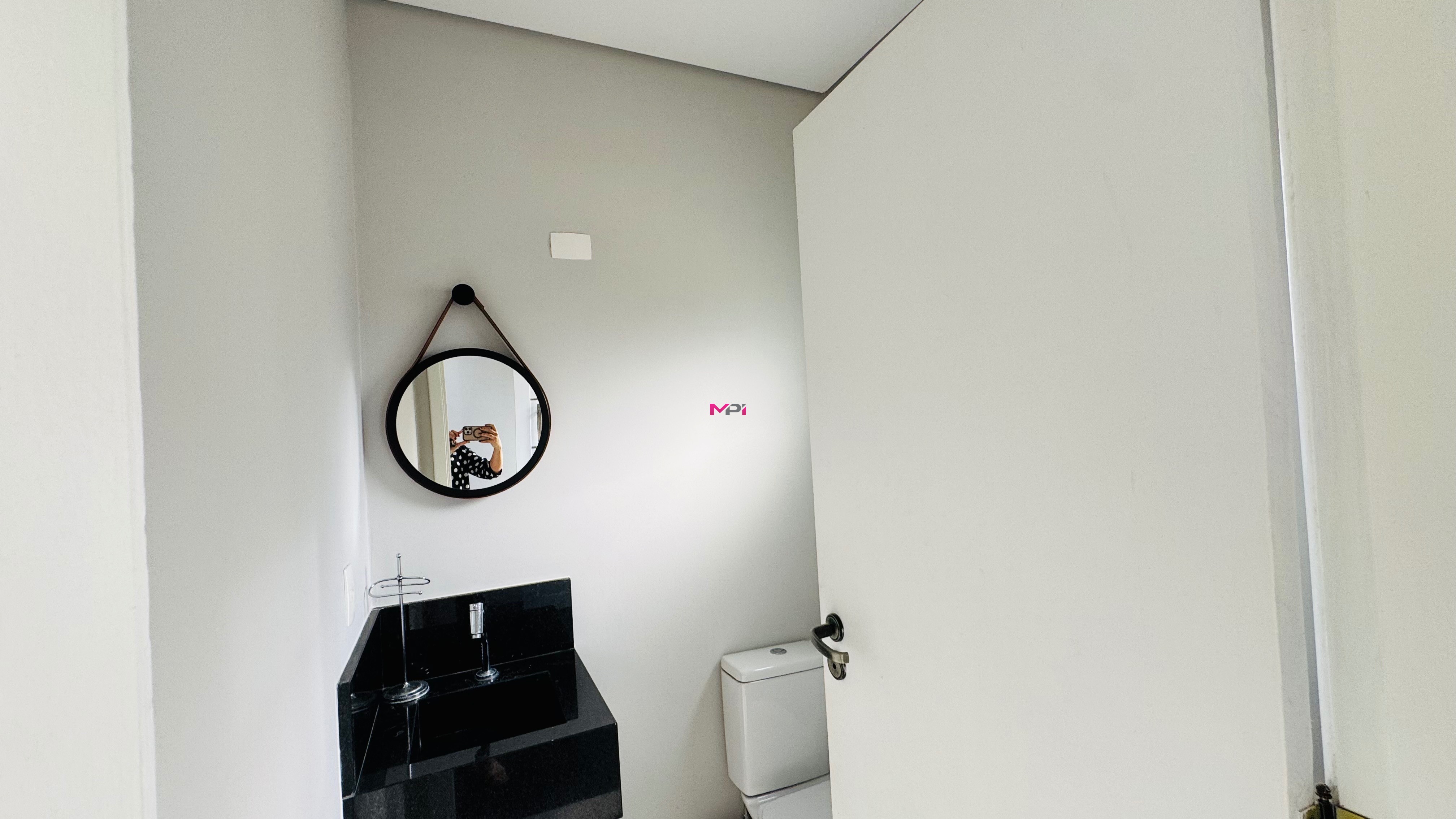 Casa de Condomínio para alugar com 4 quartos, 1125m² - Foto 16
