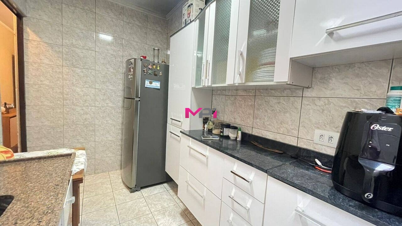 Casa à venda com 3 quartos, 168m² - Foto 8