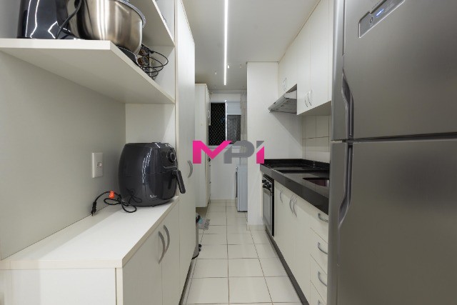 Apartamento à venda com 2 quartos, 76m² - Foto 17