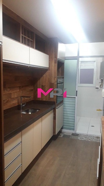 Apartamento para alugar com 2 quartos, 70m² - Foto 4