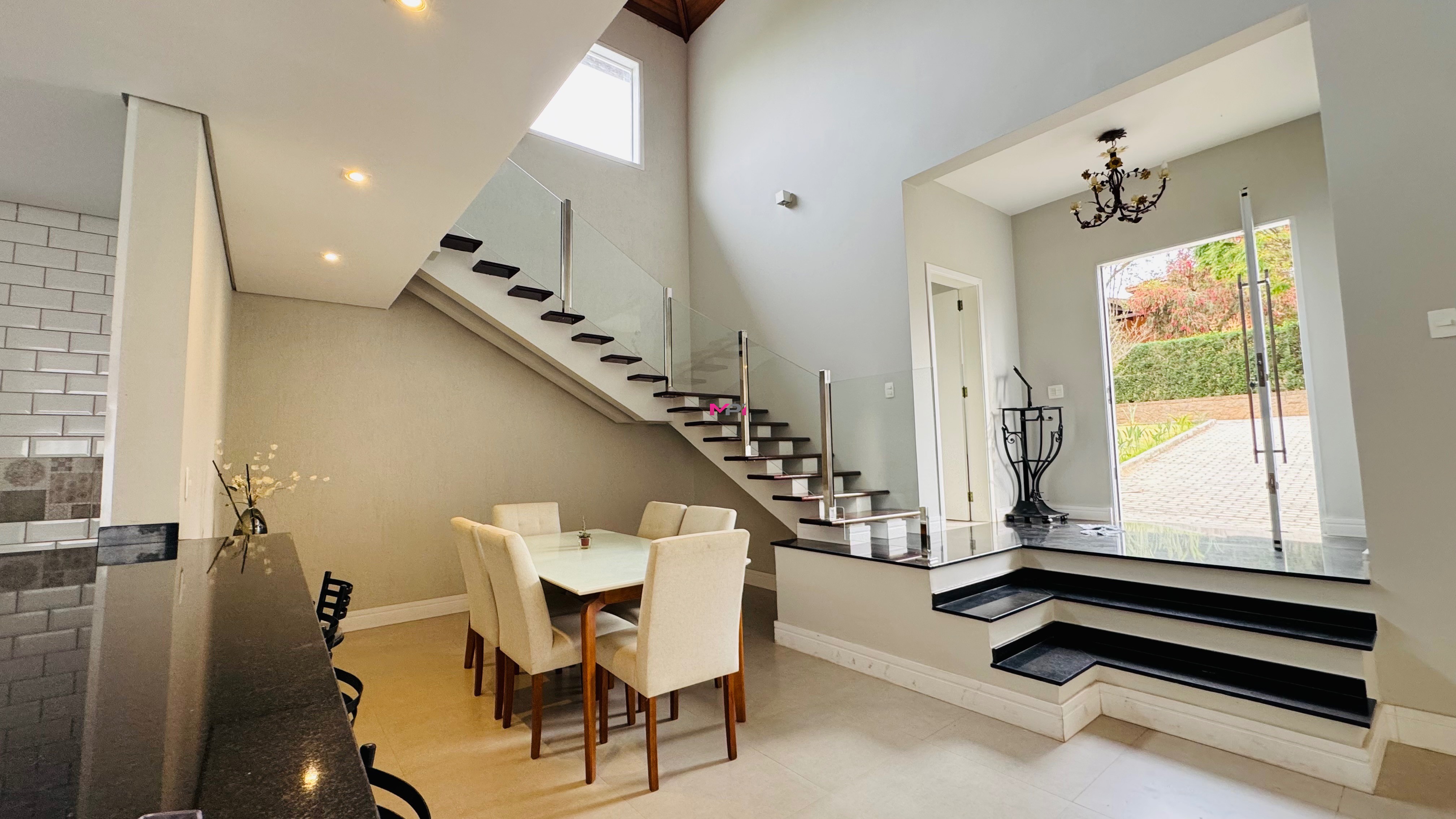 Casa de Condomínio para alugar com 4 quartos, 1125m² - Foto 13