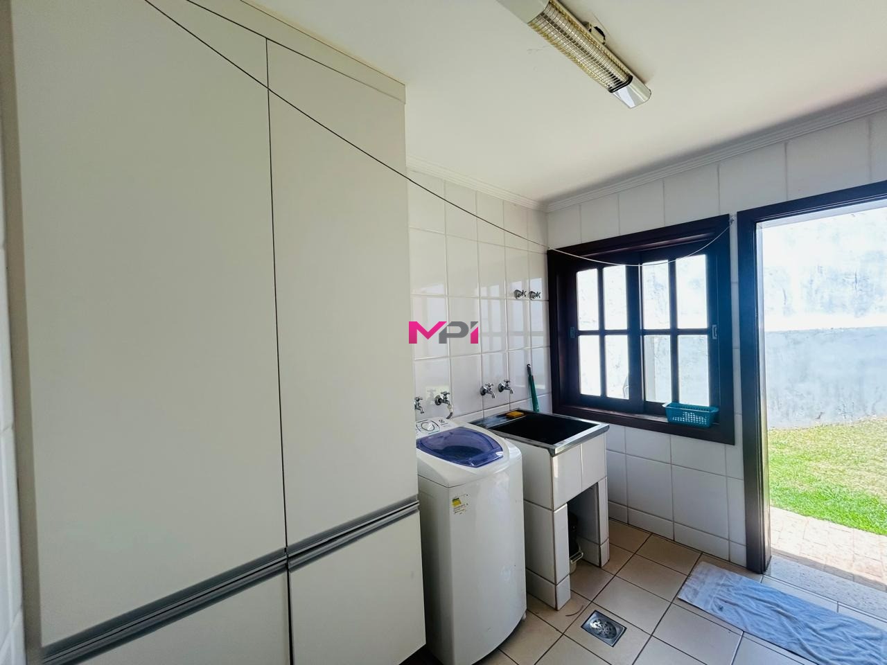 Casa de Condomínio à venda com 4 quartos, 600m² - Foto 36