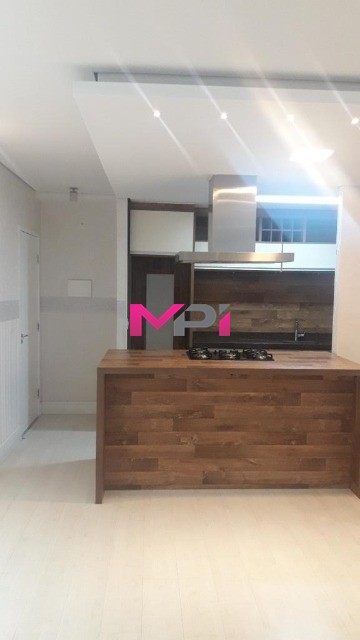 Apartamento para alugar com 2 quartos, 70m² - Foto 9
