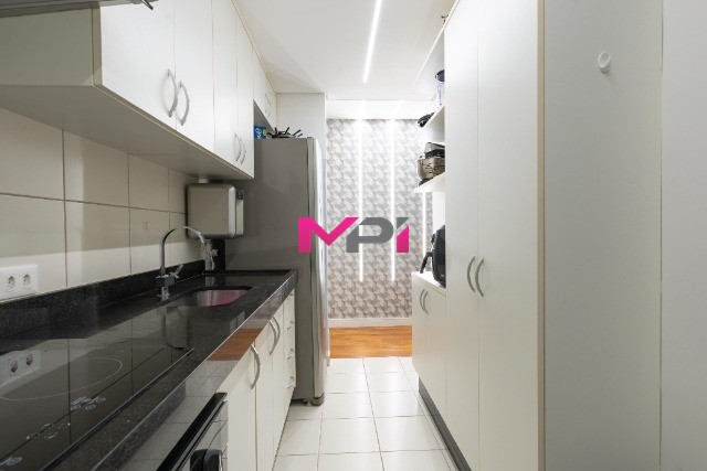 Apartamento à venda com 2 quartos, 76m² - Foto 19