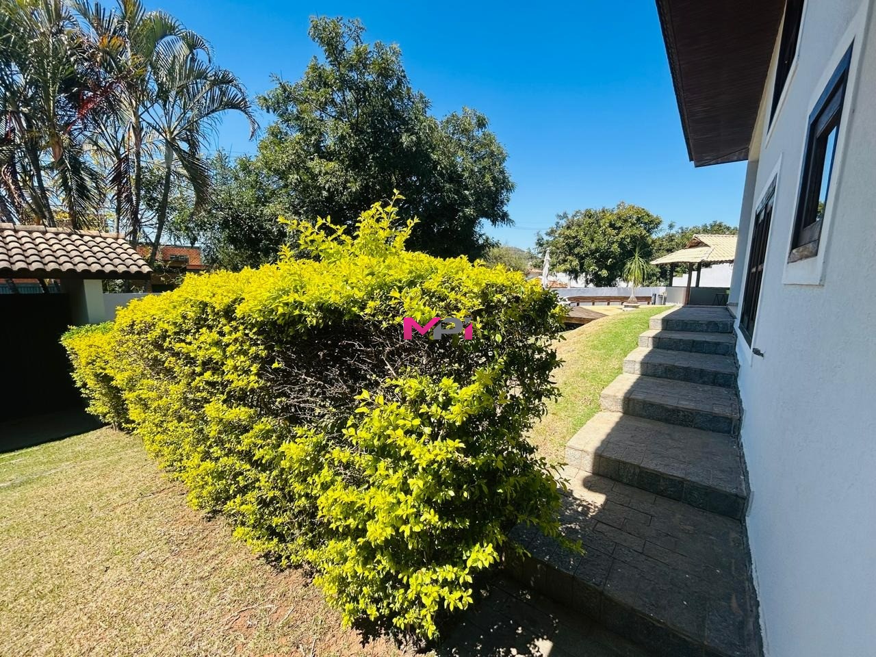 Casa de Condomínio à venda com 4 quartos, 600m² - Foto 9