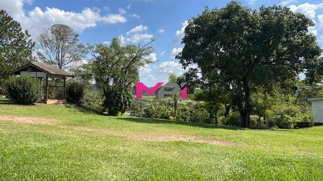 Chácara à venda com 4 quartos, 300m² - Foto 20