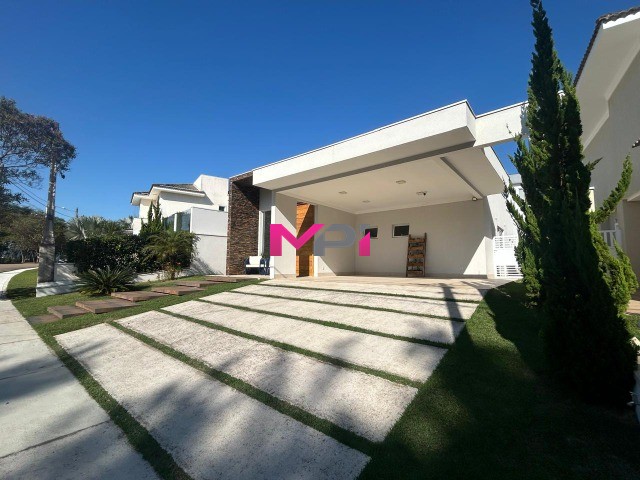 Casa de Condomínio à venda com 3 quartos, 200m² - Foto 4
