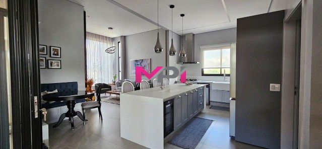 Casa de Condomínio, 4 quartos - Foto 1