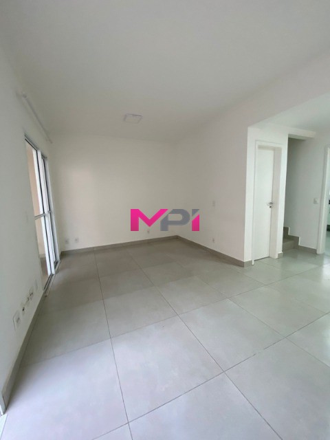 Casa de Condomínio para alugar com 3 quartos, 115m² - Foto 3
