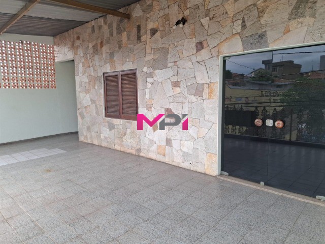 Sobrado, 2 quartos, 513 m² - Foto 1