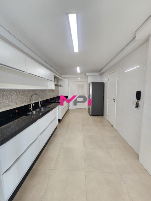 Apartamento, 3 quartos, 216 m² - Foto 21