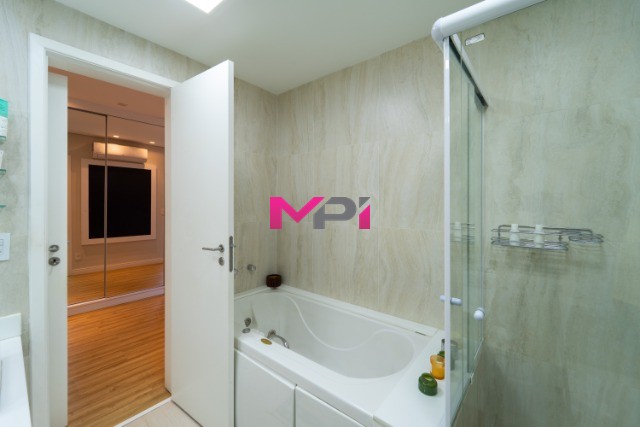 Apartamento, 3 quartos, 268 m² - Foto 36