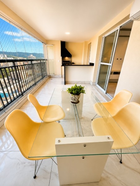 Apartamento, 3 quartos, 128 m² - Foto 1