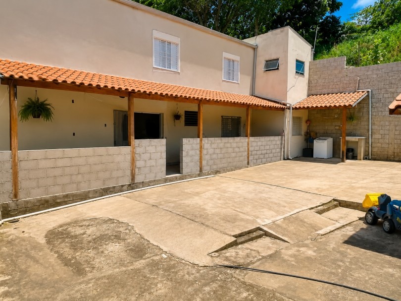 Chácara, 3 quartos, 997 m² - Foto 1