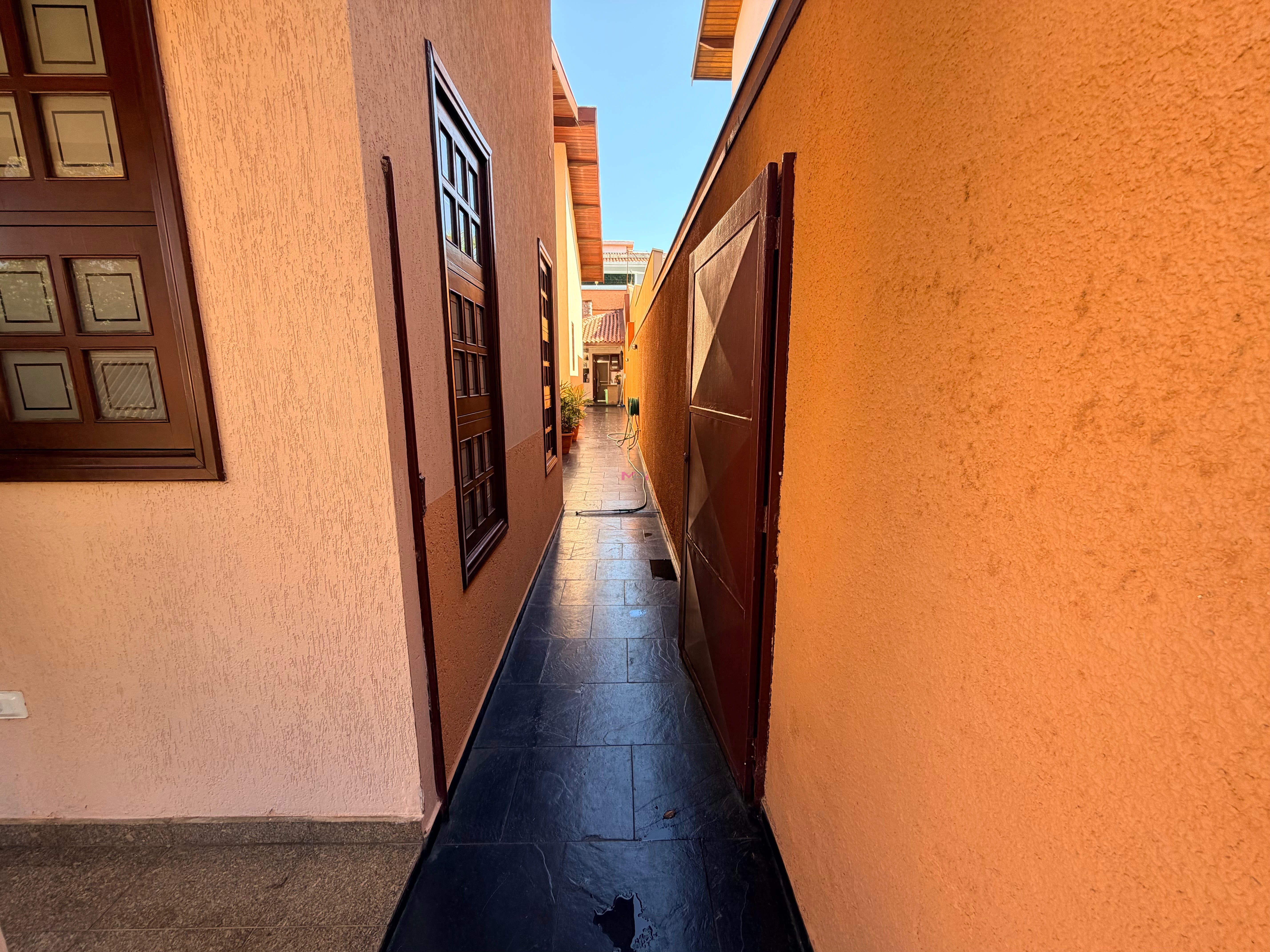 Casa, 3 quartos, 268 m² - Foto 32