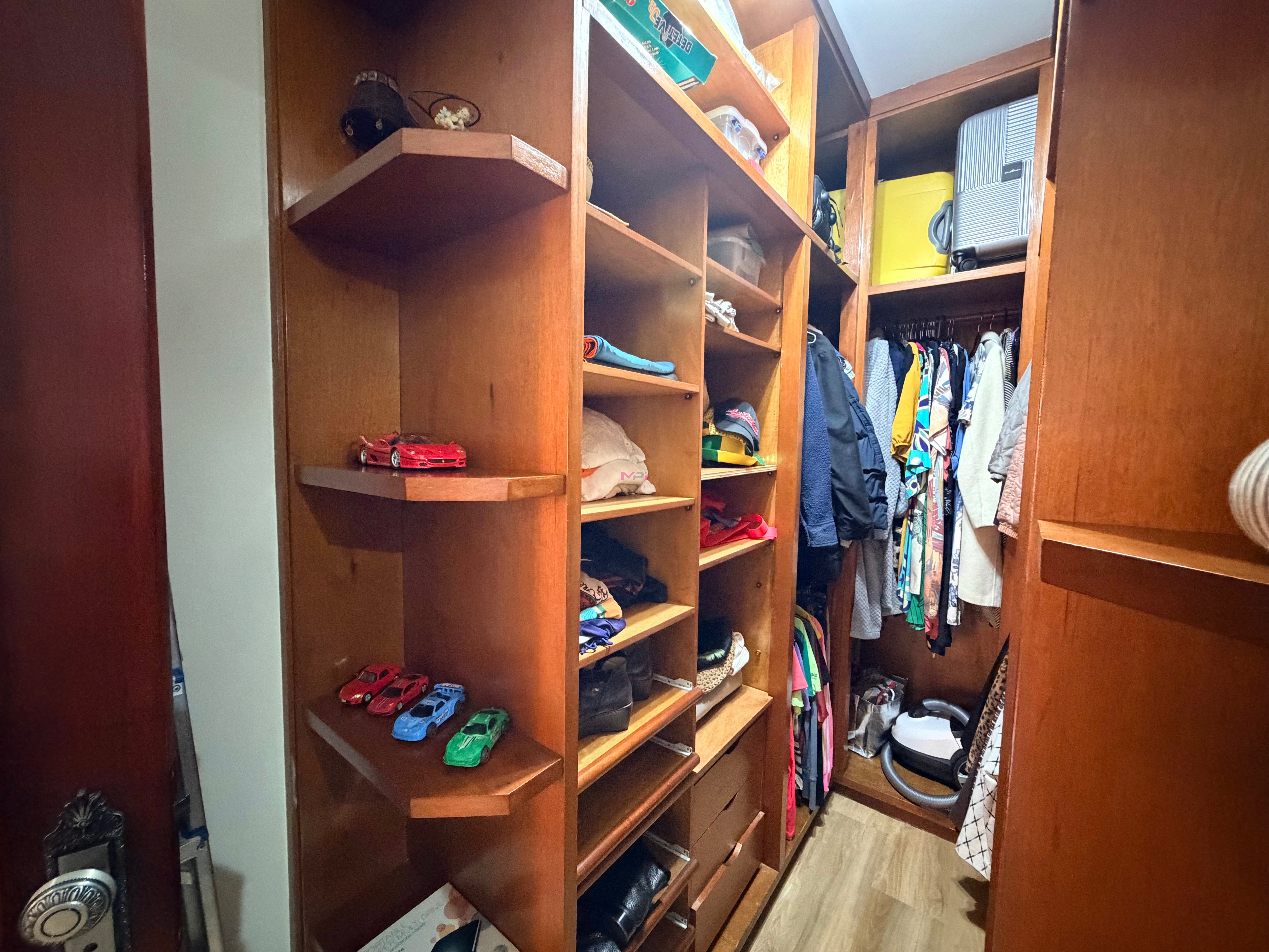 Casa, 3 quartos, 268 m² - Foto 56