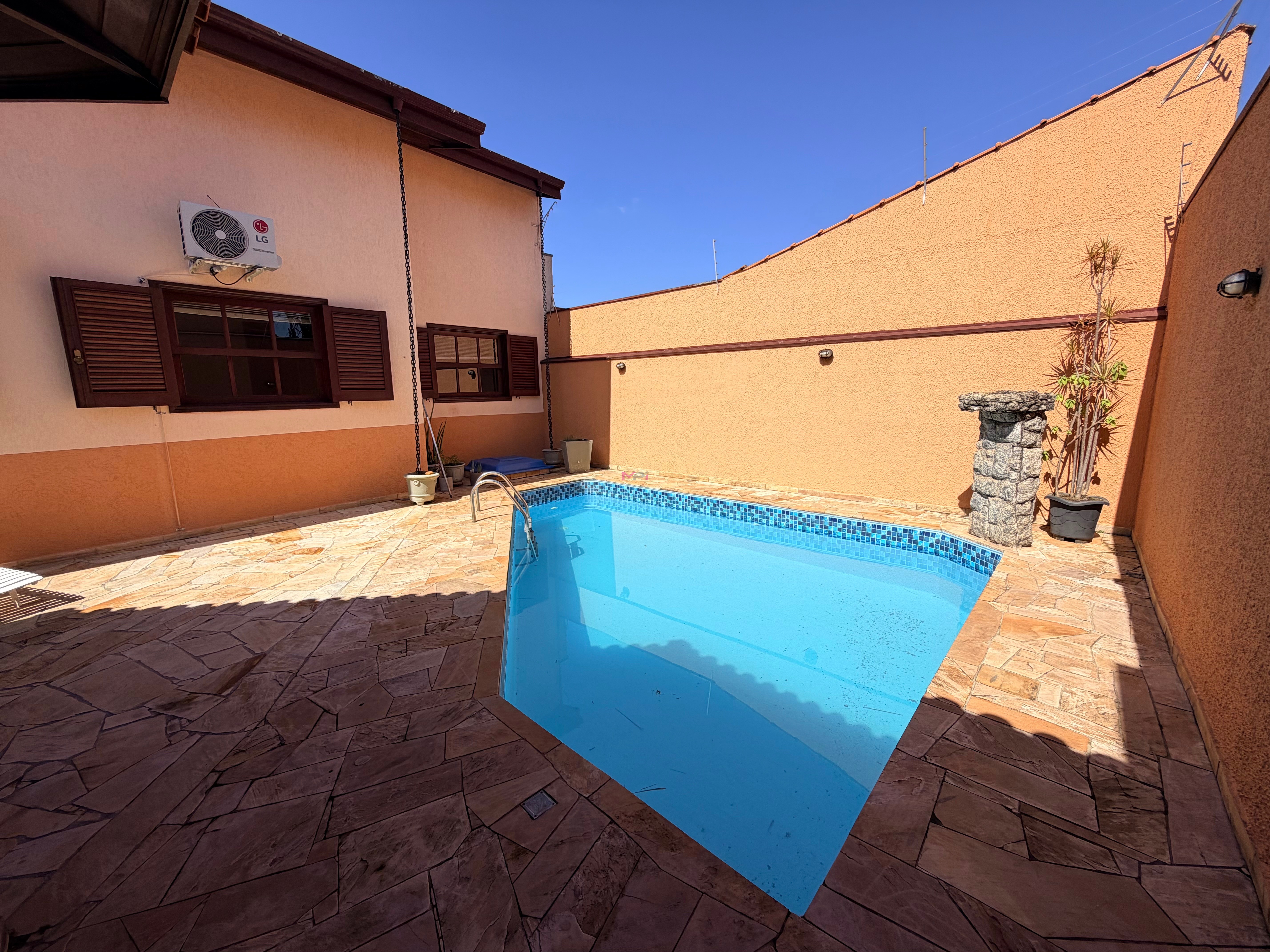 Casa, 3 quartos, 268 m² - Foto 24