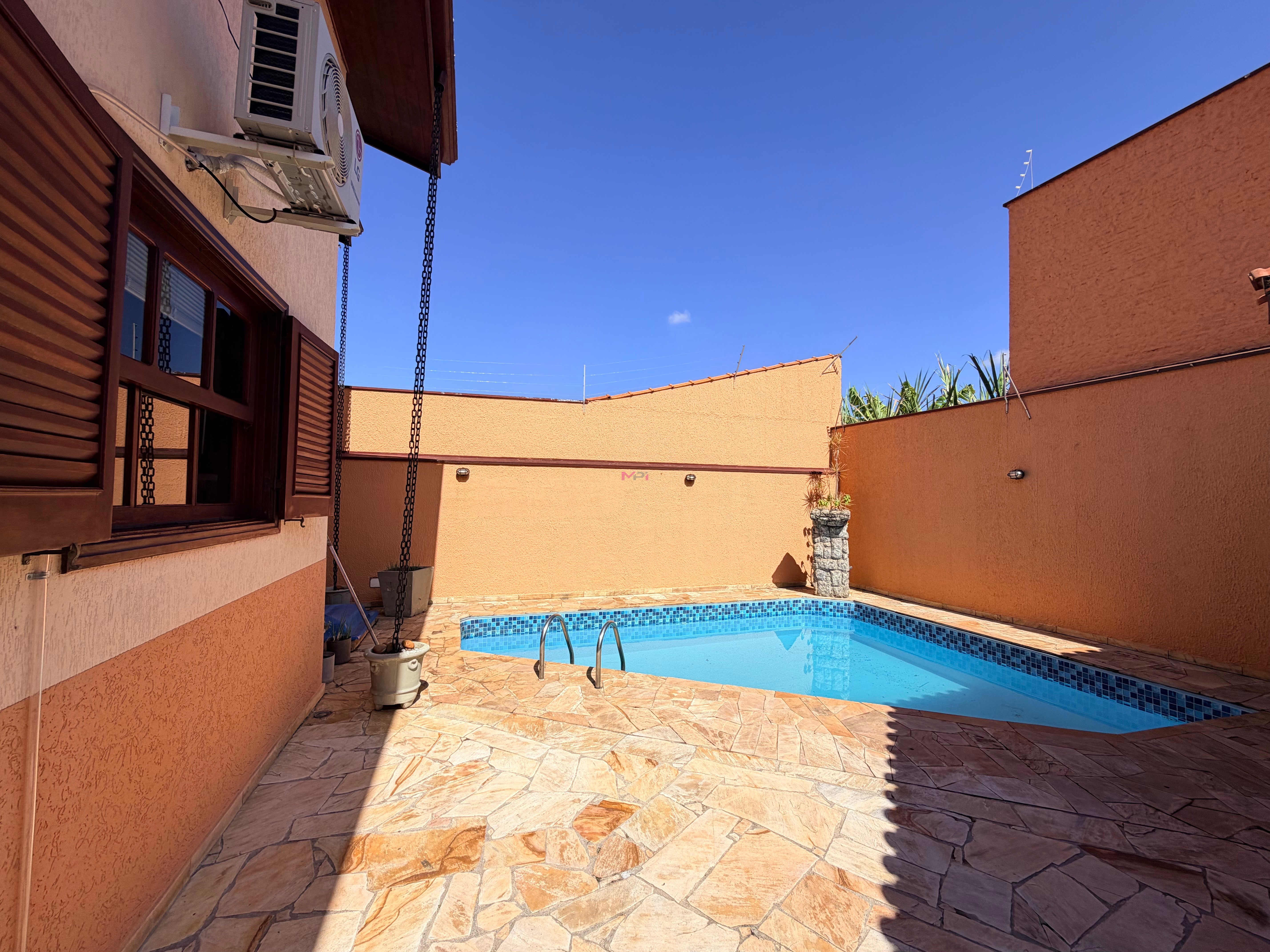 Casa, 3 quartos, 268 m² - Foto 26