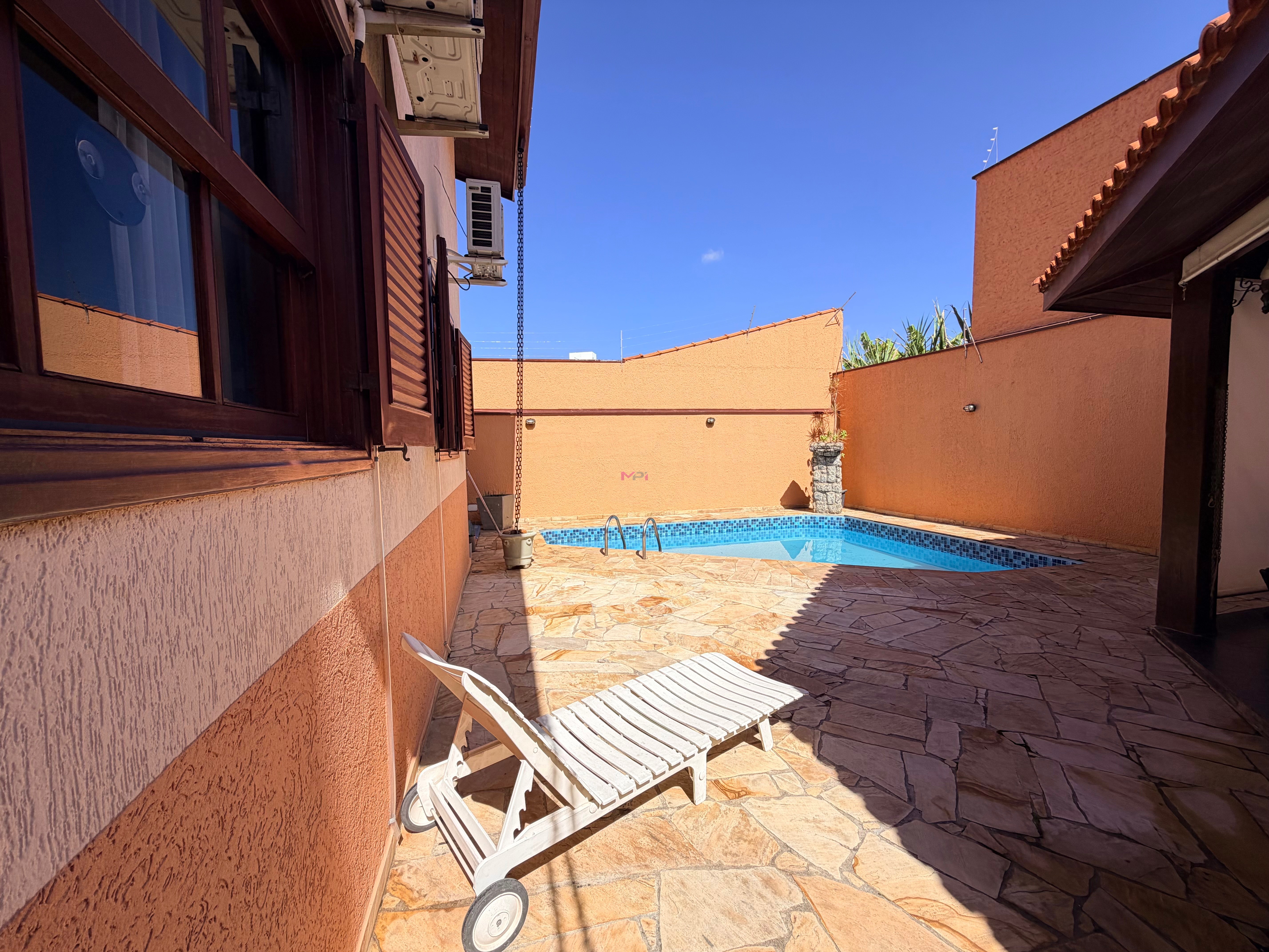 Casa, 3 quartos, 268 m² - Foto 25