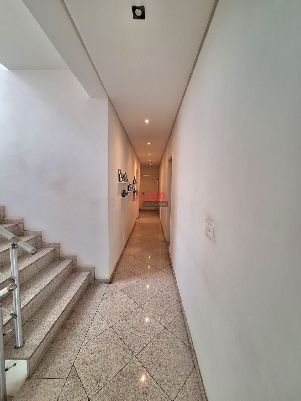 Casa à venda com 4 quartos, 613m² - Foto 4